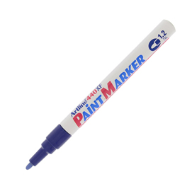 Marcatore artline a 440 punta tonda fine a vernice blu